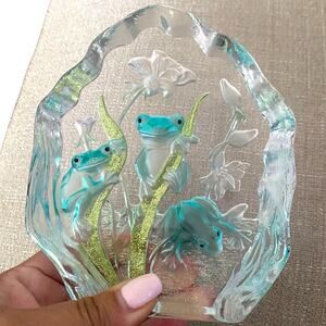 Crystal Glass Paperweight Cut Etched Design Frogs And Flowers Underwater Scene